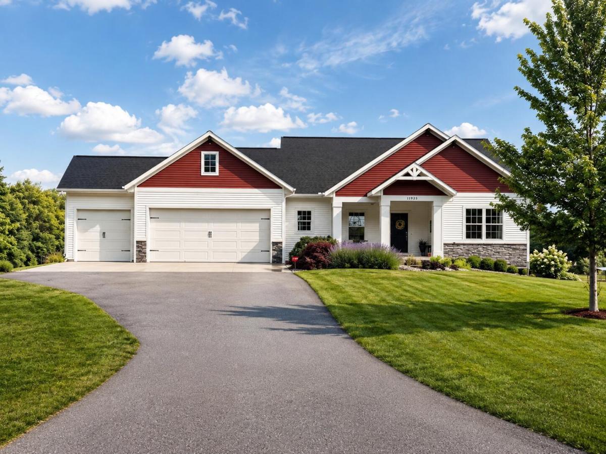 MLS #26043747 image #0