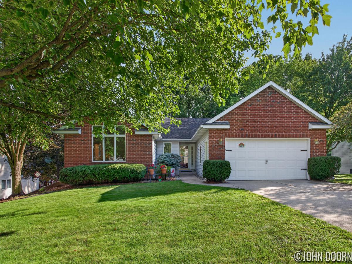 MLS #26043847 image #0