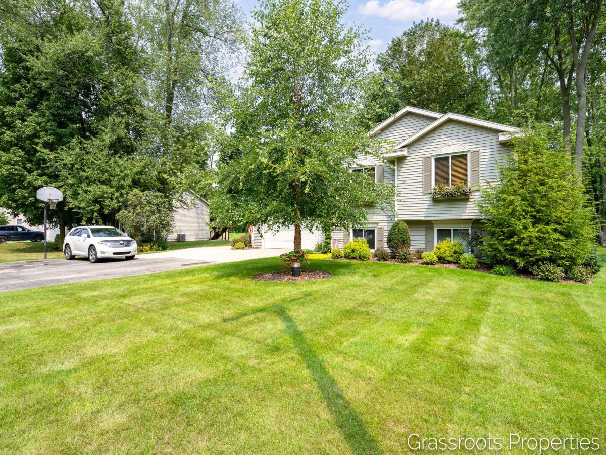MLS #26044461 image #0