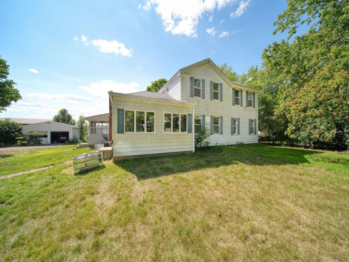 MLS #26044606 image #0