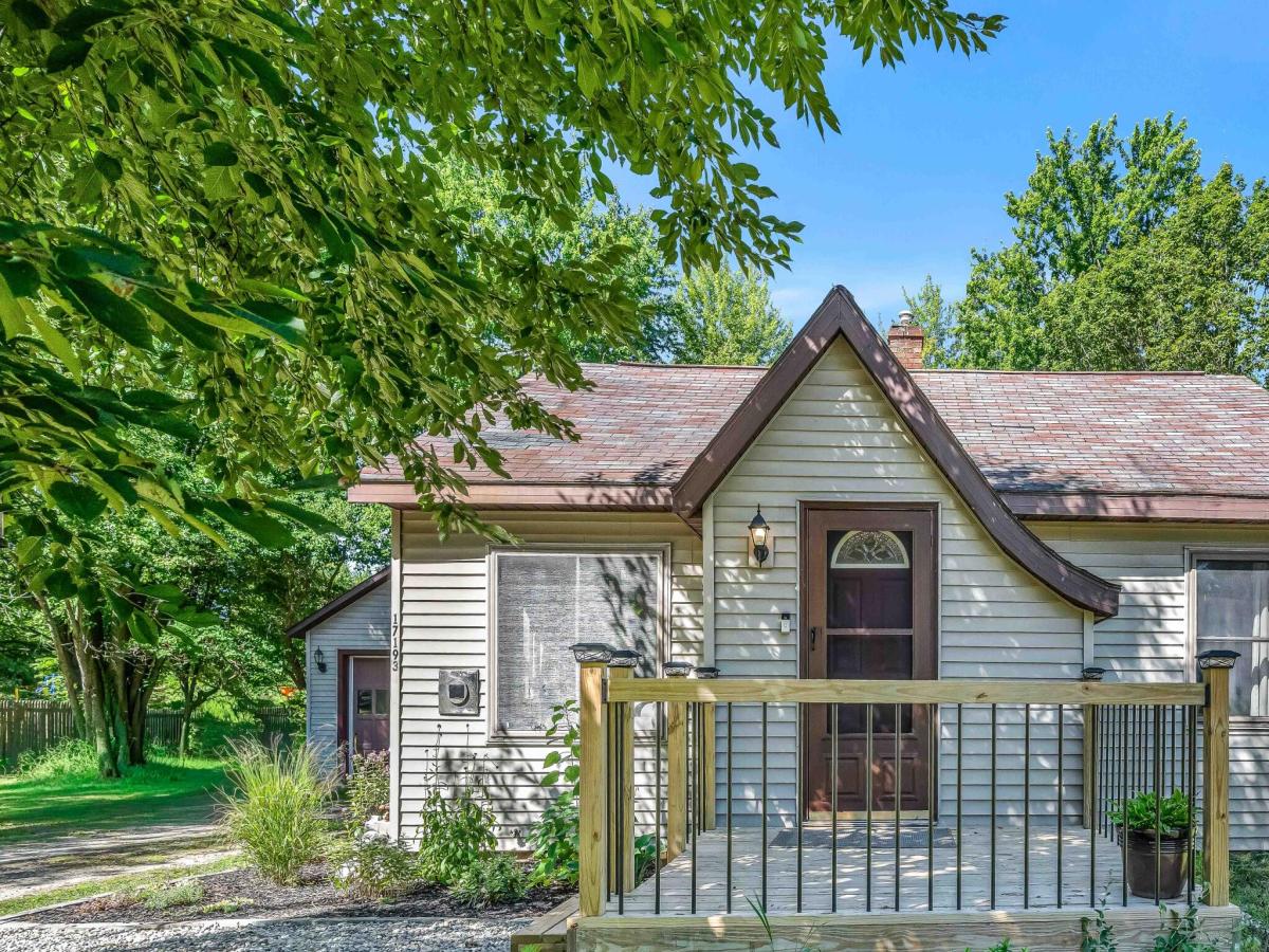 MLS #26045197 image #0