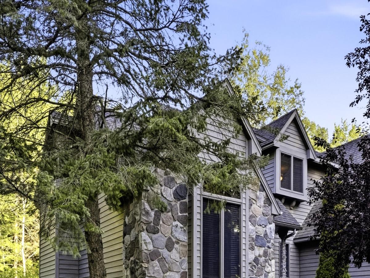 MLS #26045342 image #0