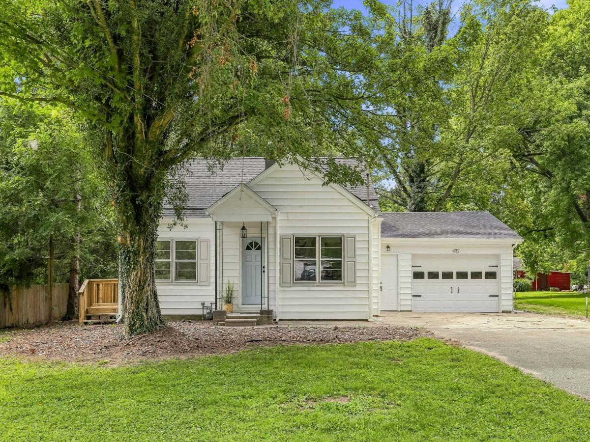 MLS #26045463 image #0