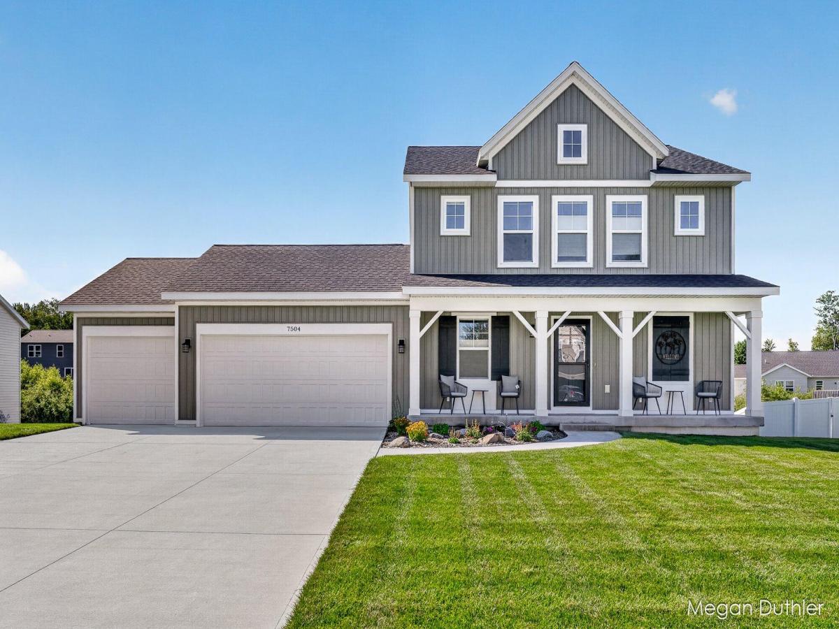 MLS #26045622 image #0