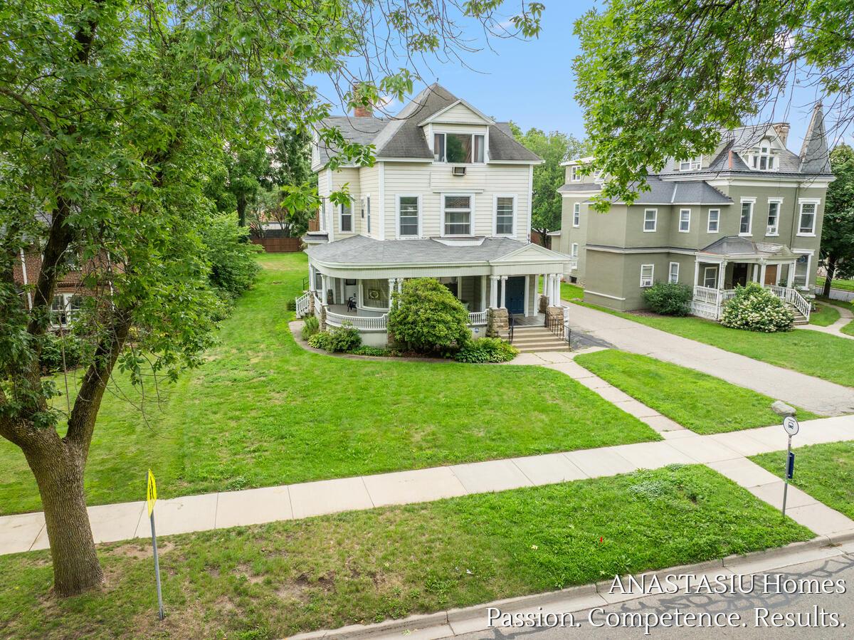 MLS #26045679 image #0