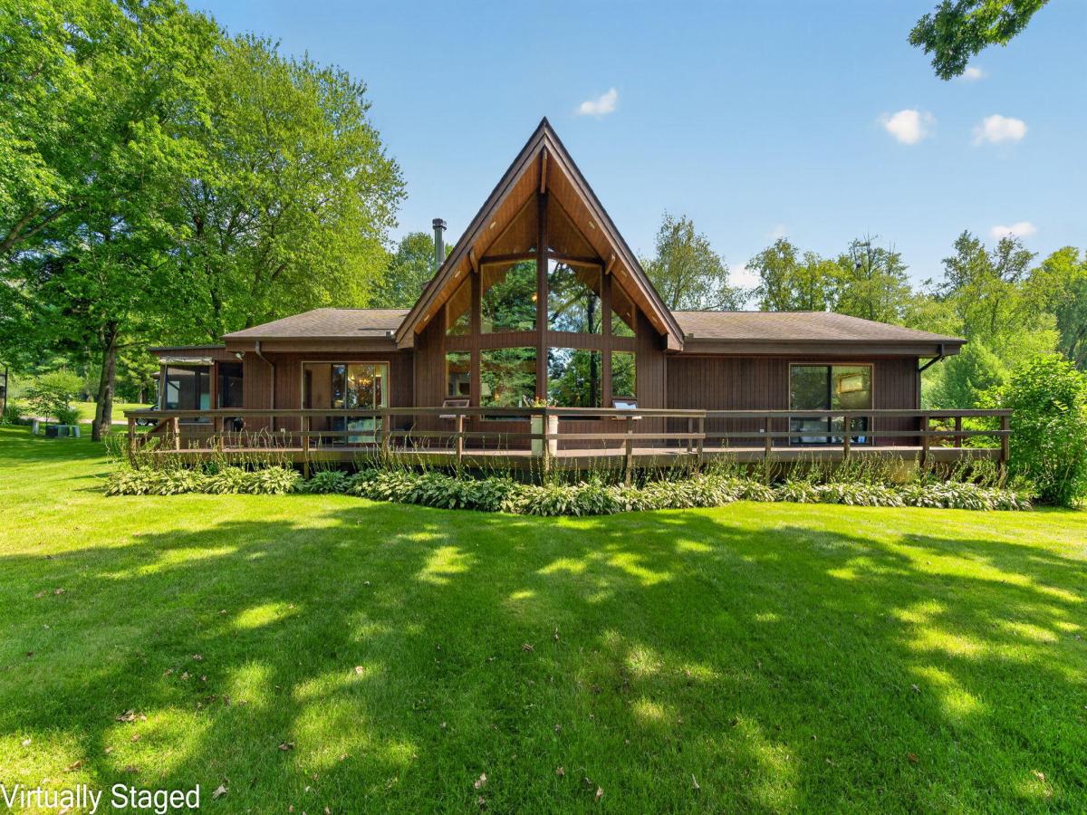 MLS #26045924 image #0