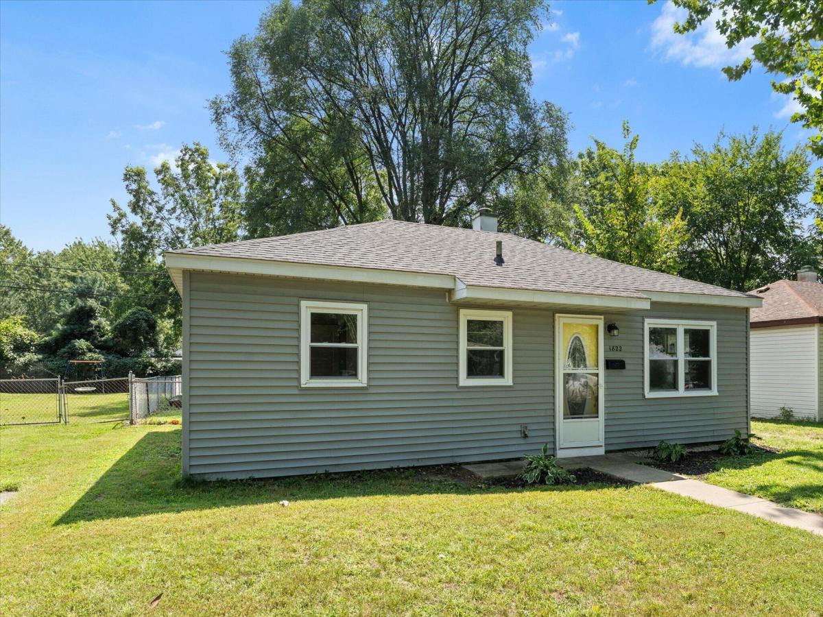MLS #26045939 image #0