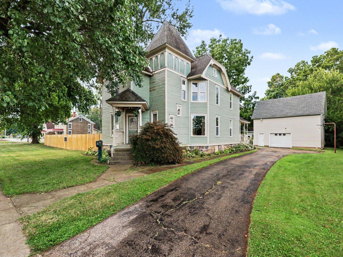 MLS #26046683 image #0