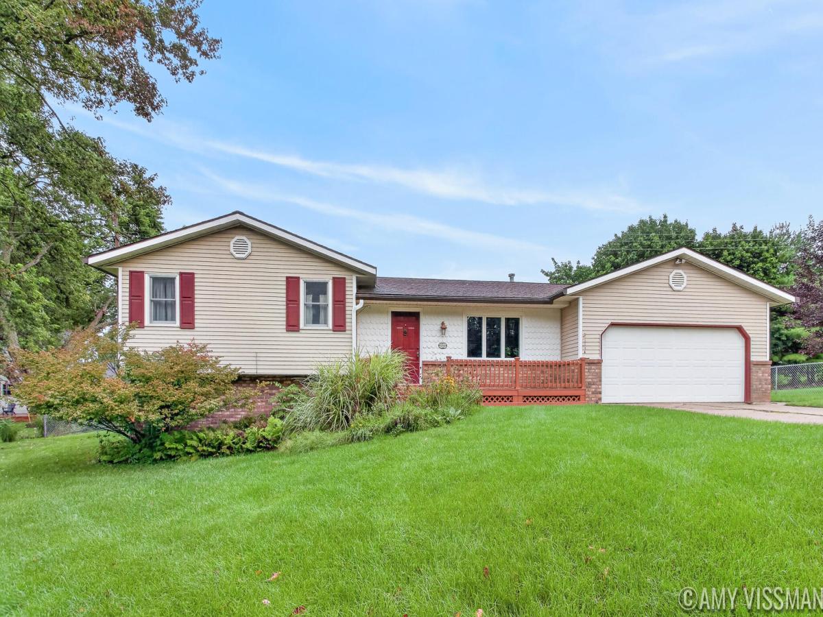 MLS #26046716 image #0