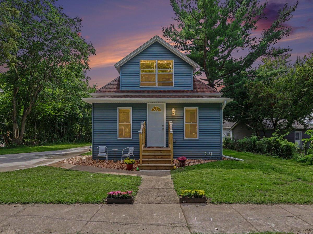 MLS #26046886 image #0