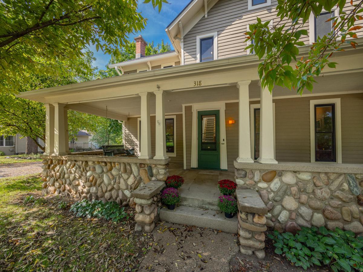 MLS #26046896 image #0