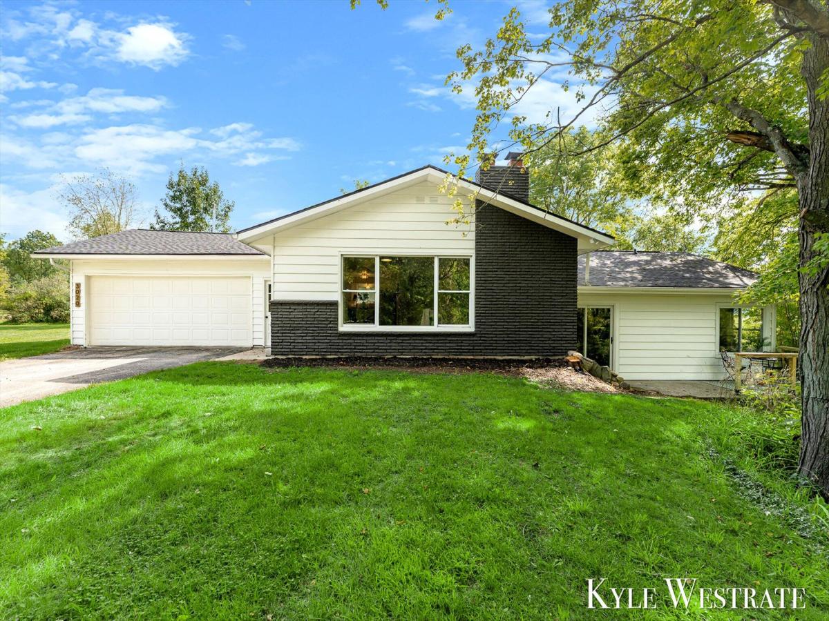 MLS #26046949 image #0