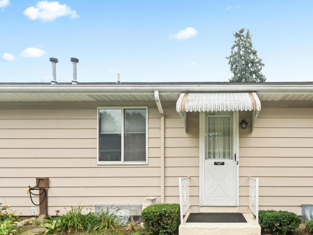 MLS #26047941 image #0