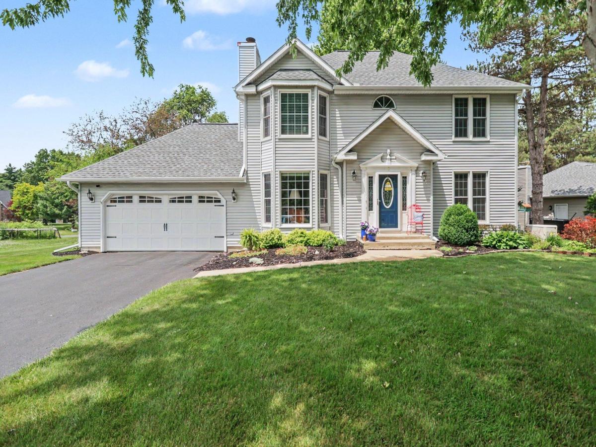 MLS #26048037 image #0