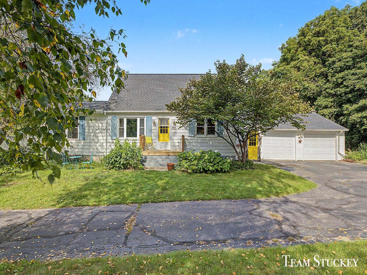 MLS #26048046 image #0