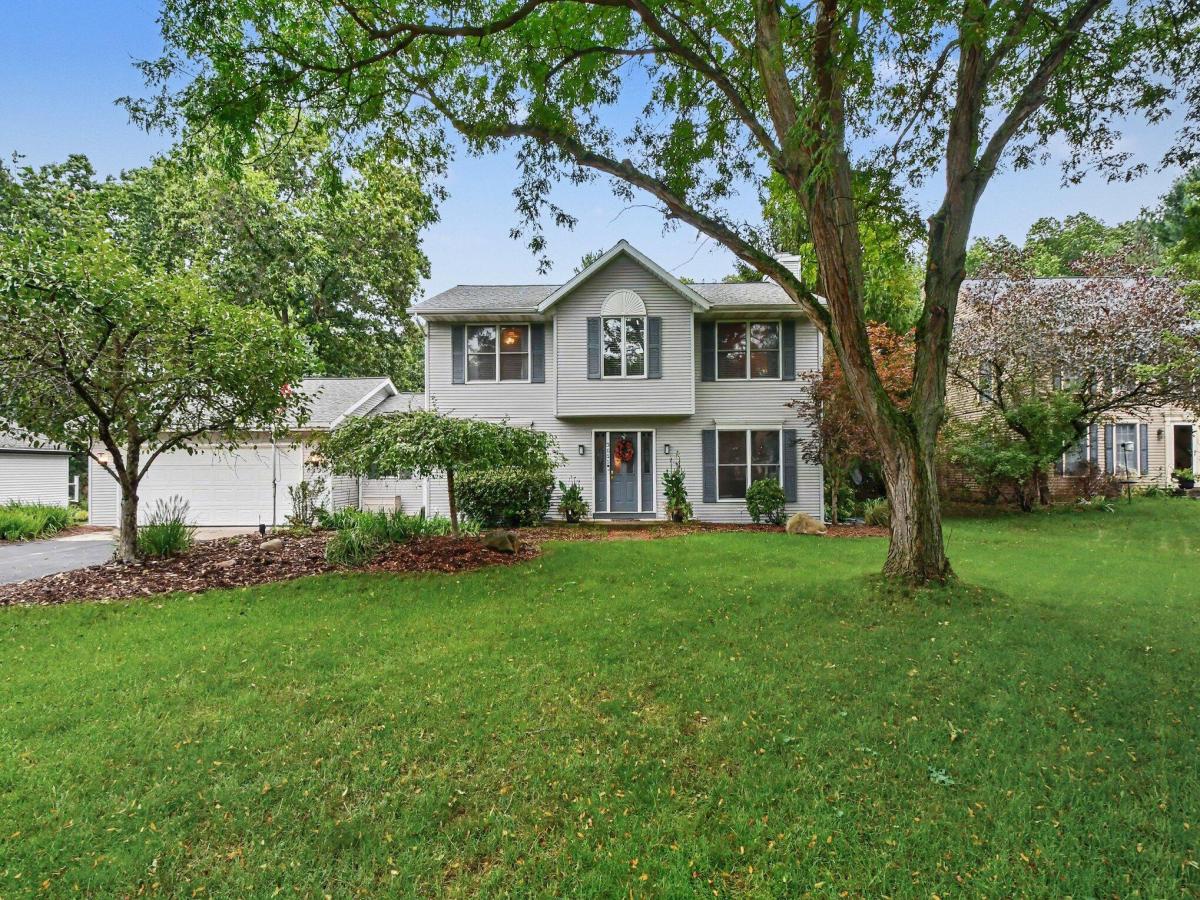 MLS #26048106 image #0