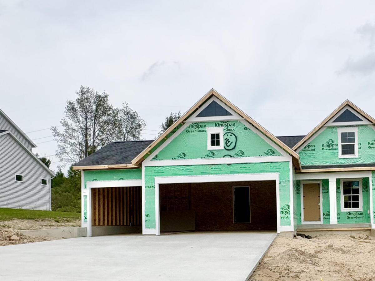 MLS #26048216 image #0