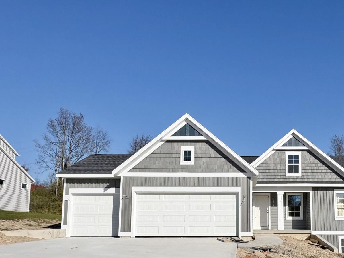 MLS #26048216 image #0
