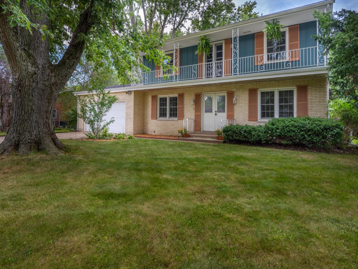 MLS #26048305 image #0