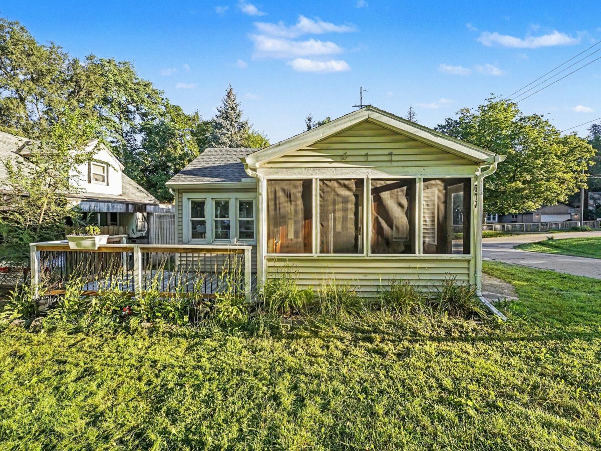 MLS #26048585 image #0