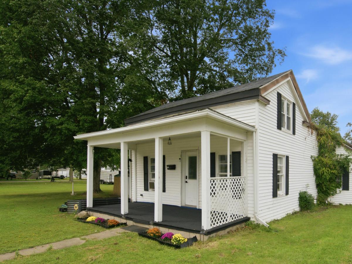 MLS #26048615 image #0
