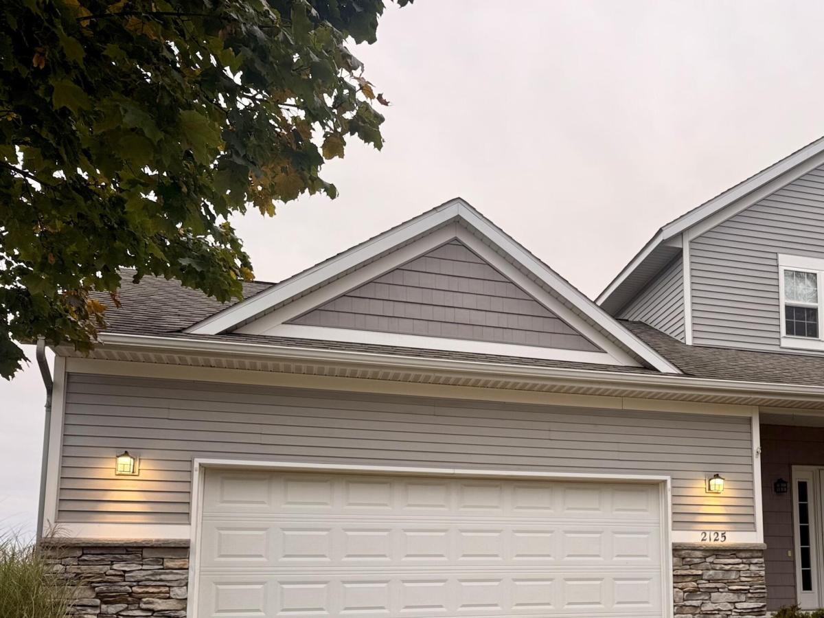 MLS #26048629 image #0