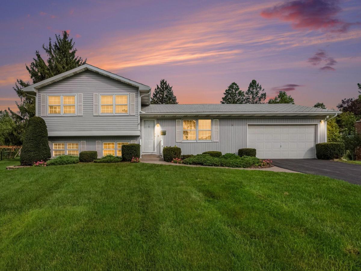 MLS #26048642 image #0