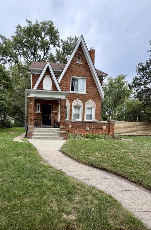 MLS #26048696 image #0