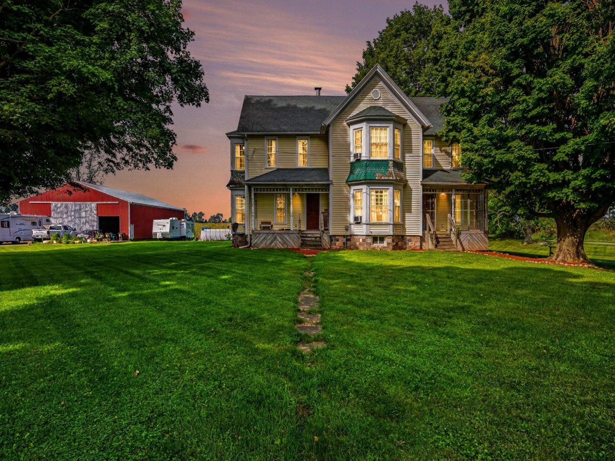 MLS #26048833 image #0