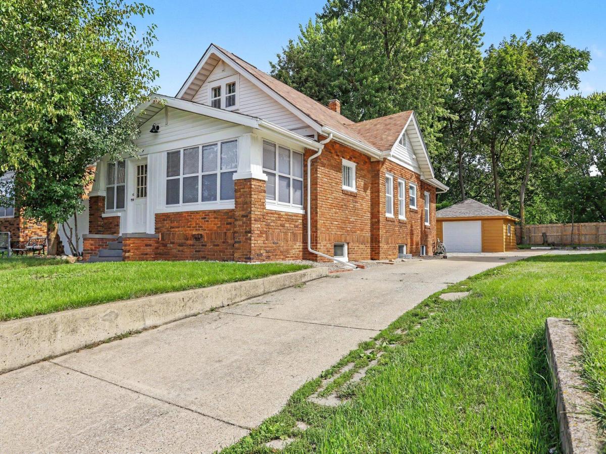 MLS #26048907 image #0