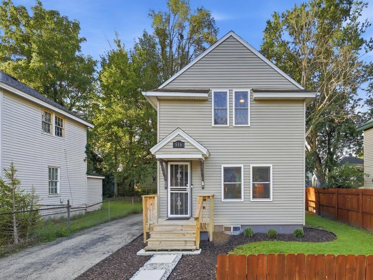 MLS #26048912 image #0