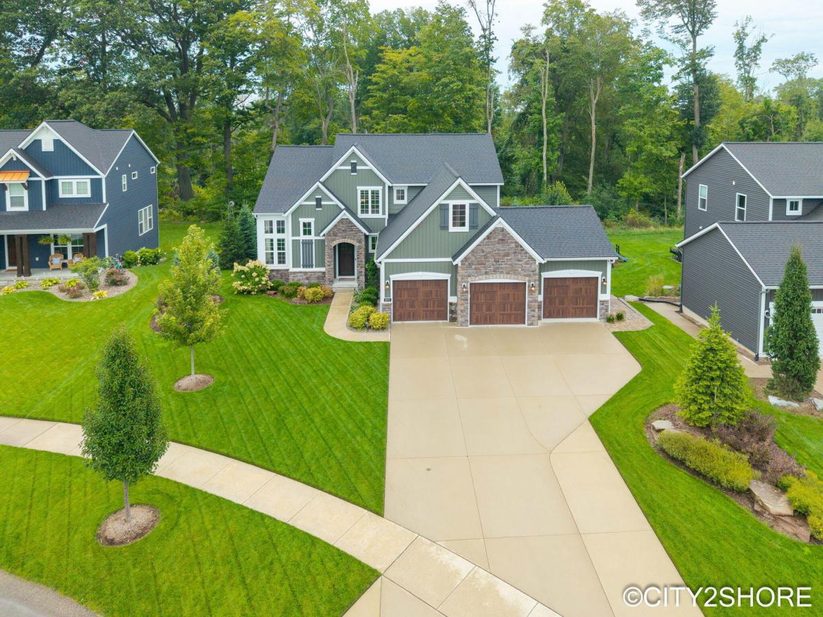 MLS #26049007 image #0