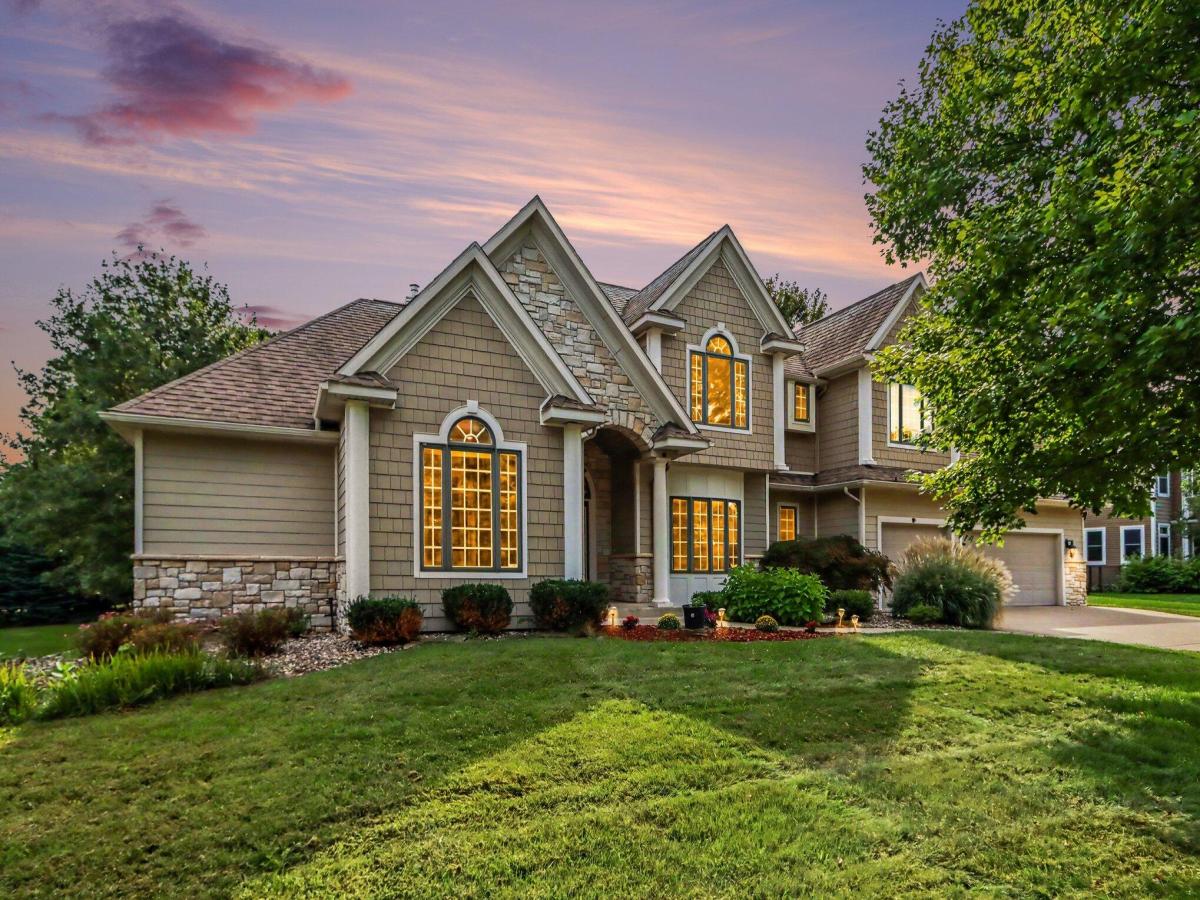 MLS #26049217 image #0