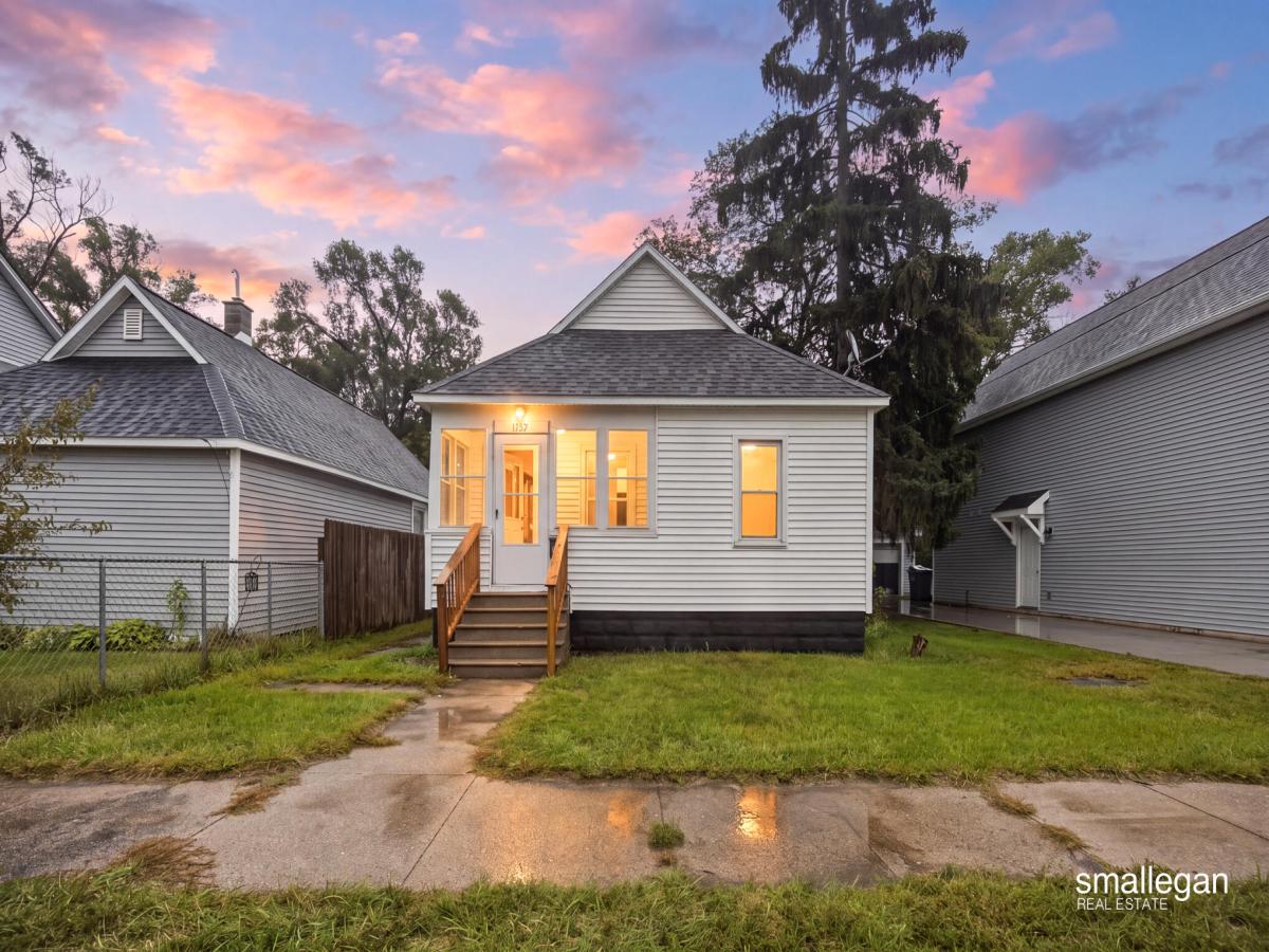 MLS #26049569 image #0