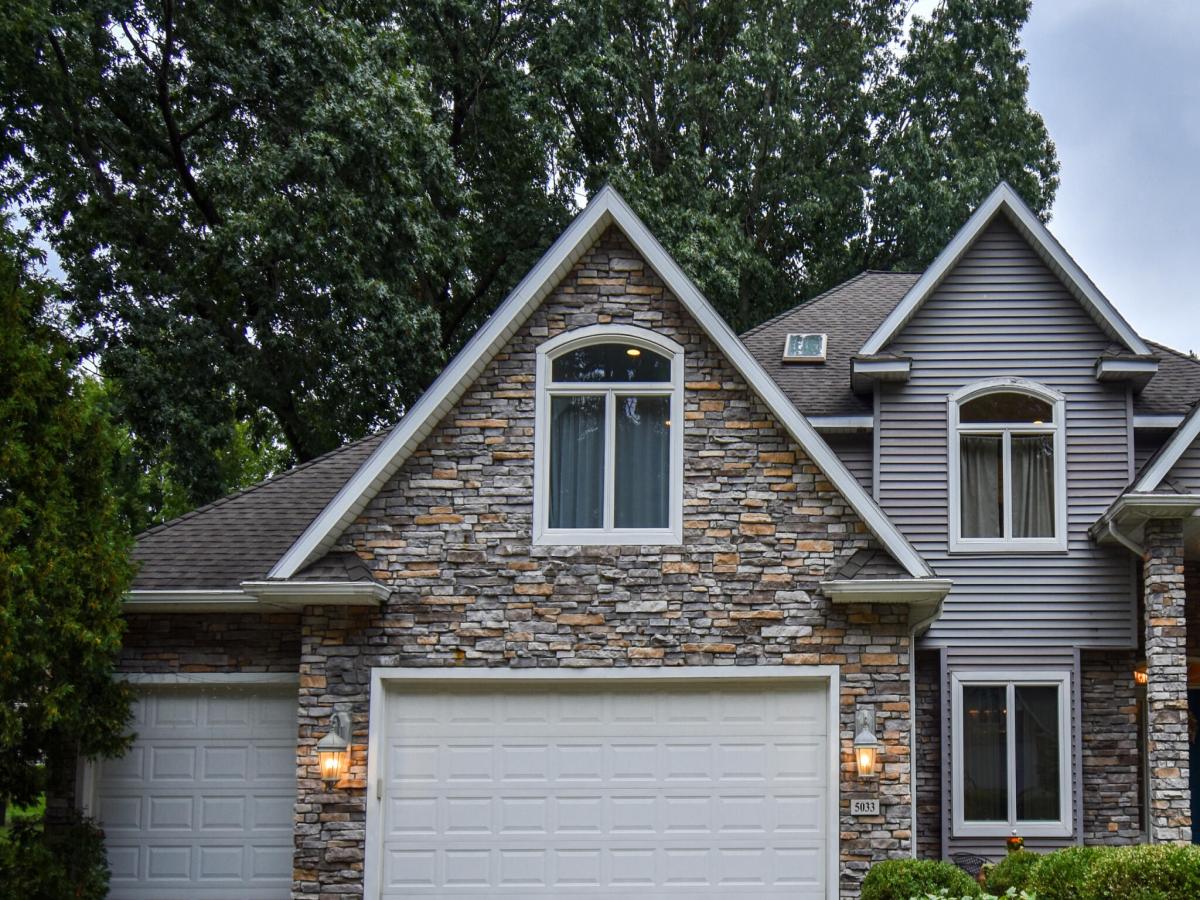 MLS #26049658 image #0