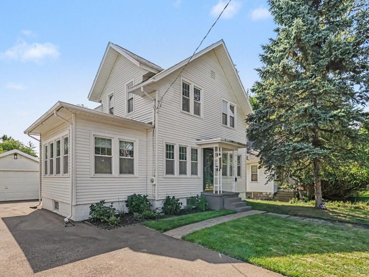 MLS #26049771 image #0