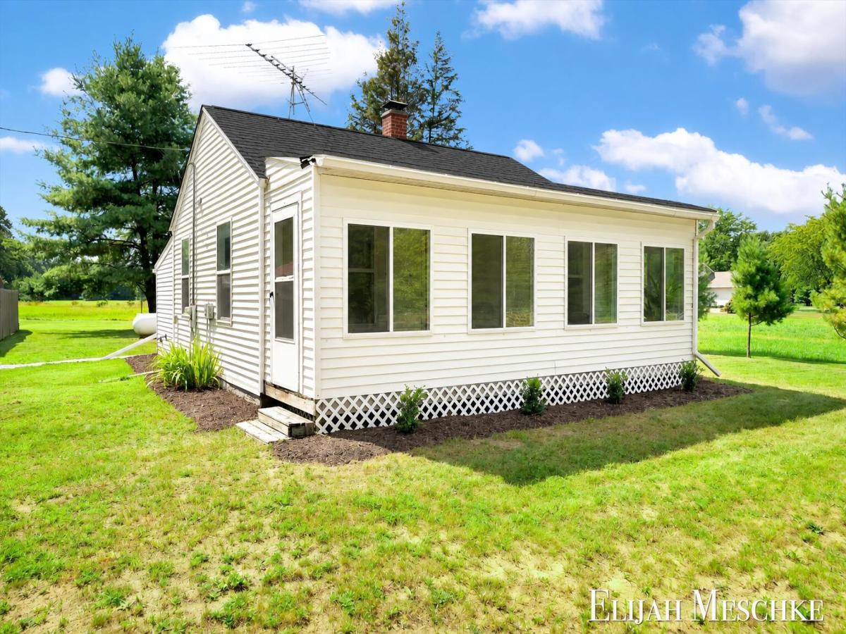 MLS #26049970 image #0