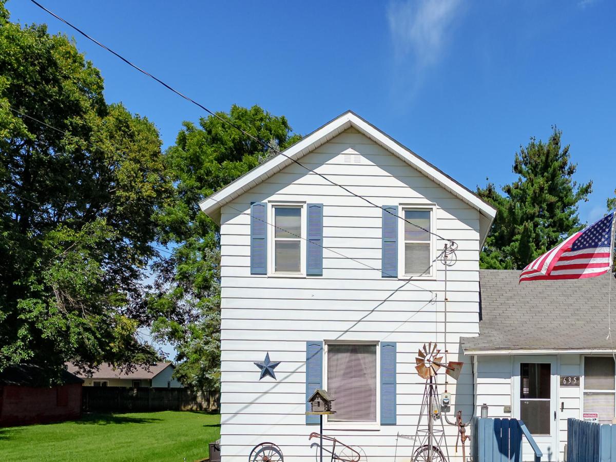 MLS #26050075 image #0
