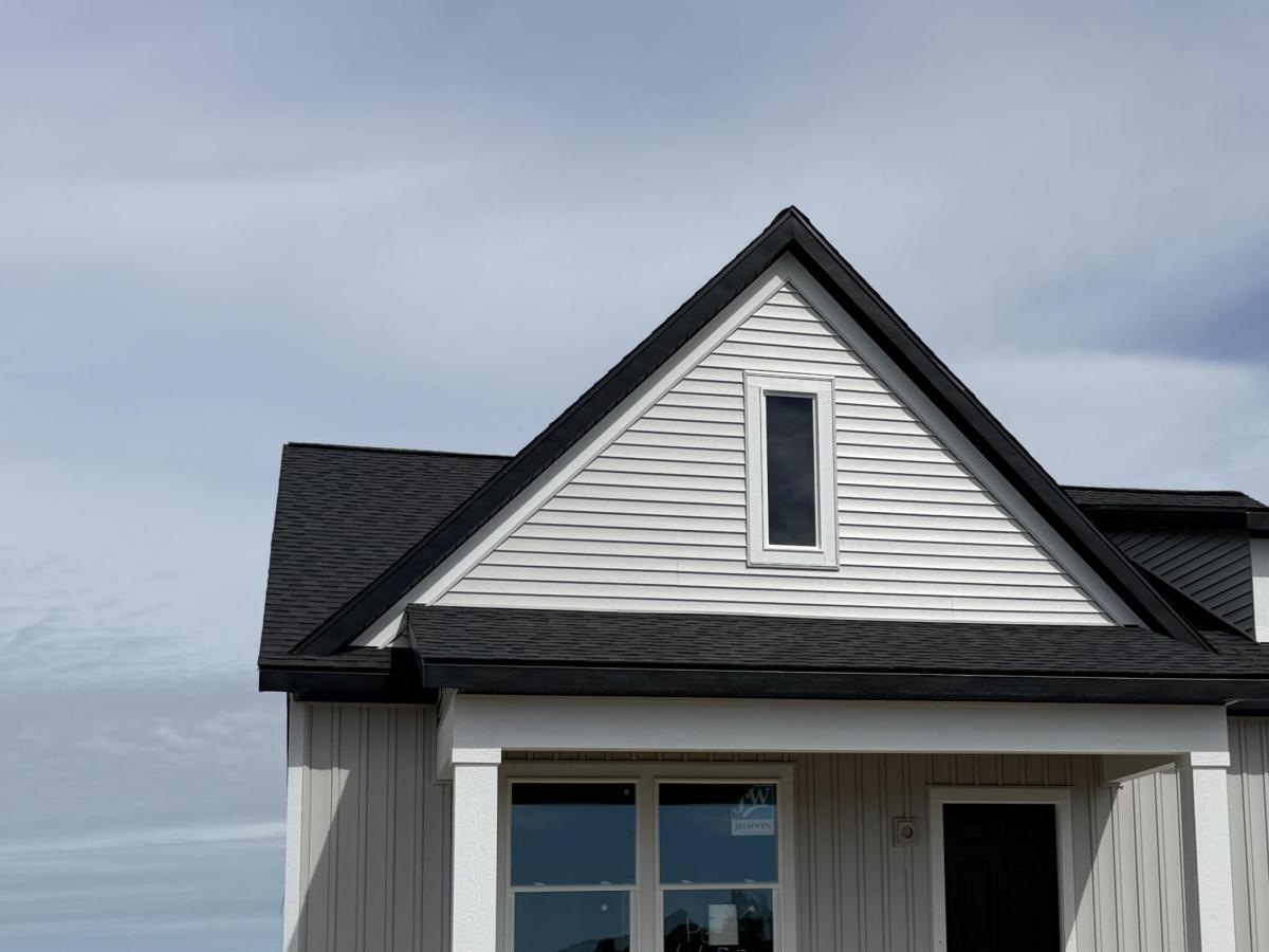 MLS #26050115 image #0