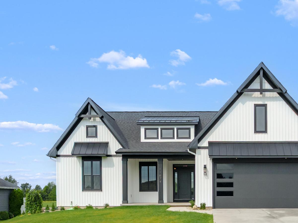 MLS #26050481 image #0