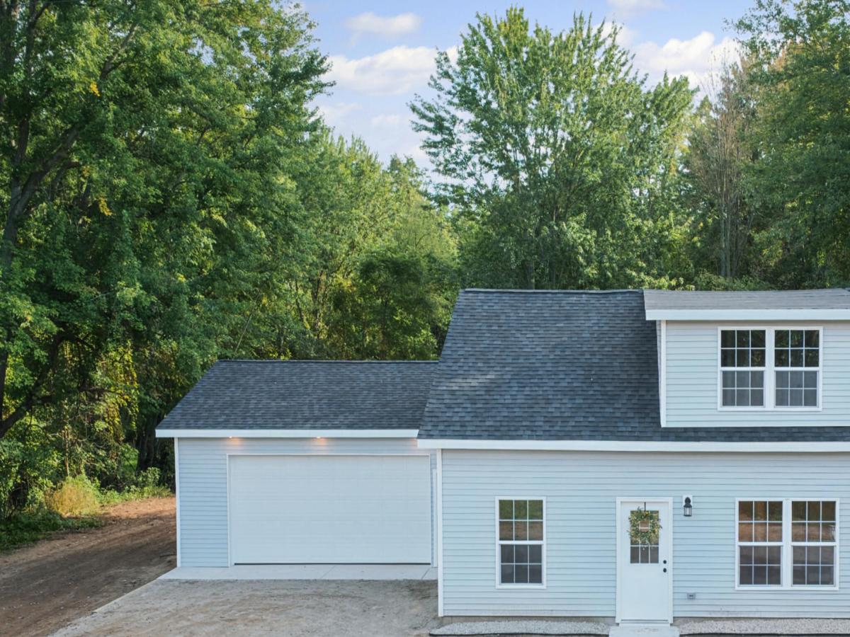 MLS #26050757 image #0