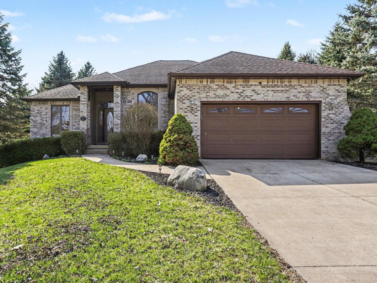 MLS #26051308 image #0