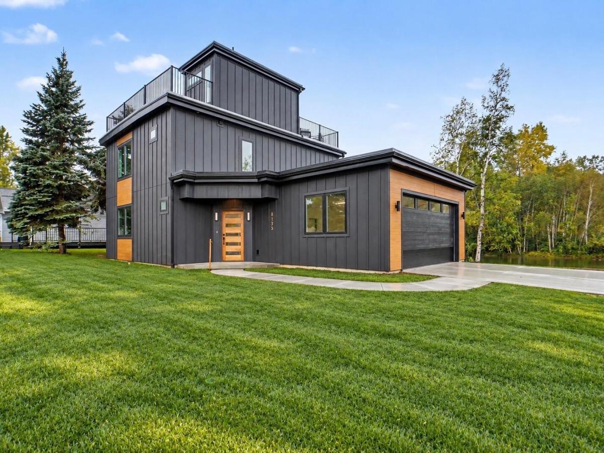 MLS #26051373 image #0
