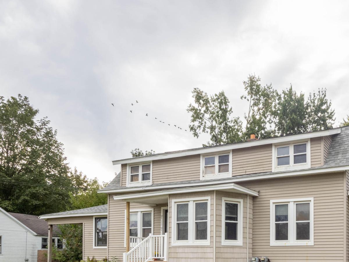 MLS #26051425 image #0