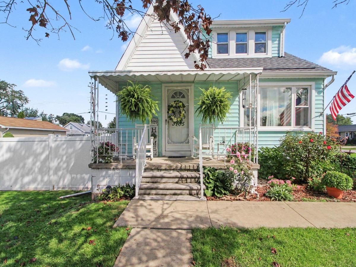 MLS #26051535 image #0