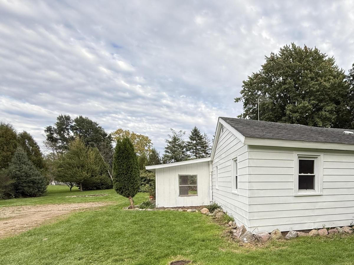 MLS #26051617 image #0
