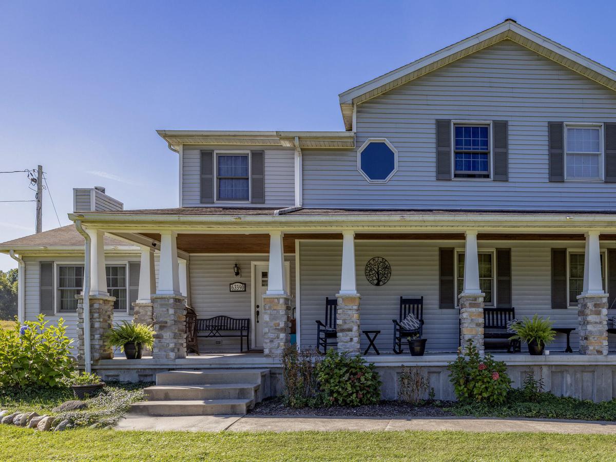 MLS #26051624 image #0