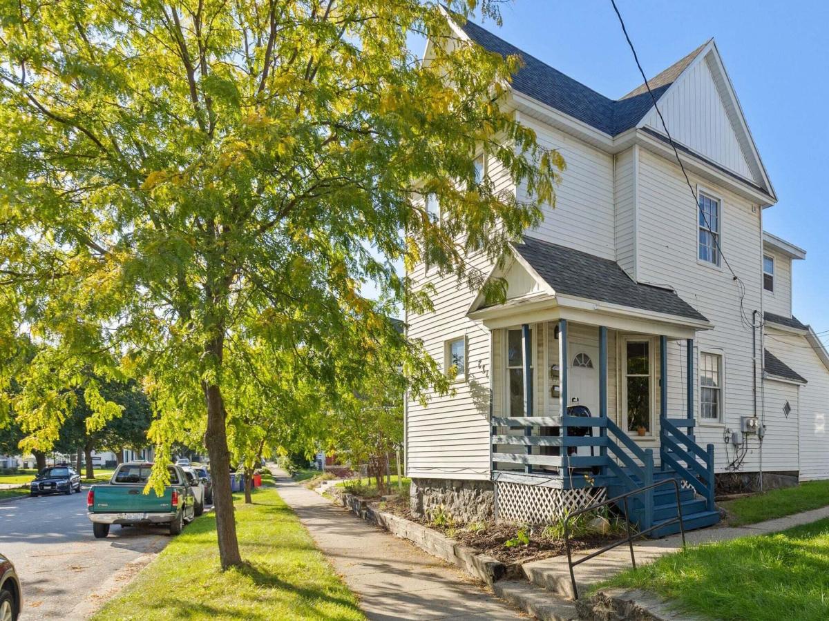 MLS #26051877 image #0