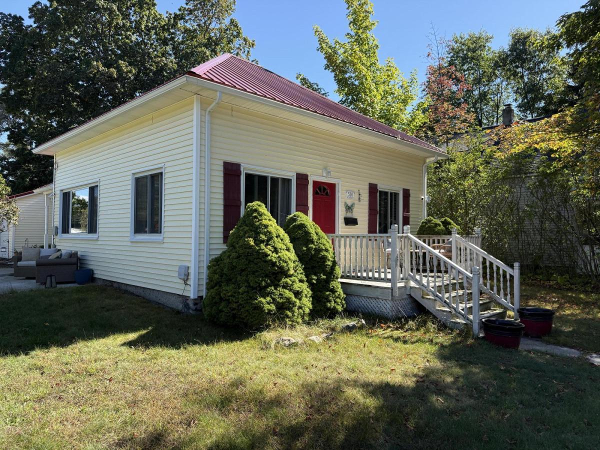 MLS #26051915 image #0