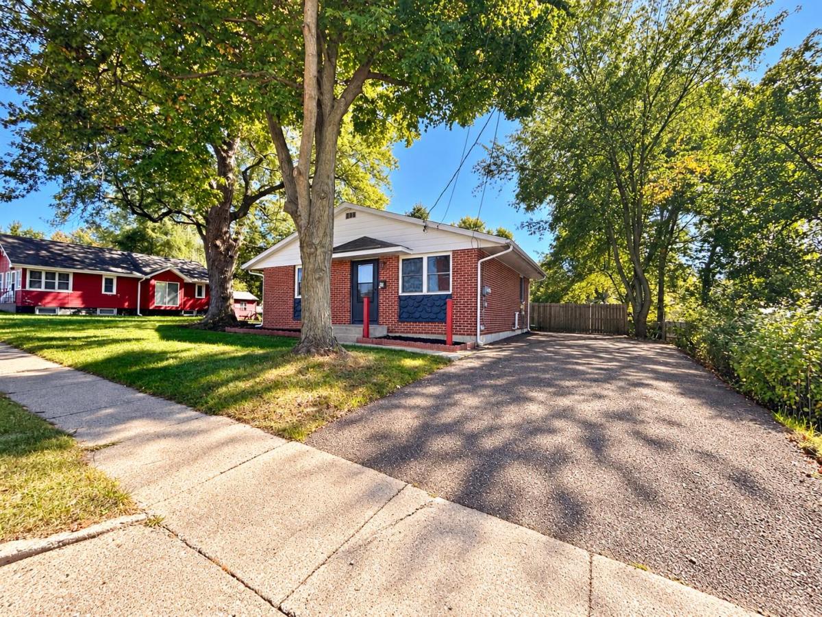 MLS #26051999 image #0